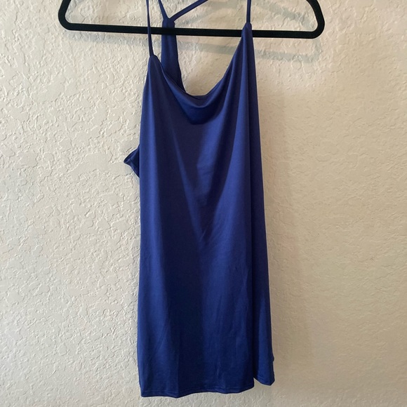 Tennis dresses! Built in shorts! Never worn! Perfect for spring 🌸🌼🌺 - Picture 2 of 6